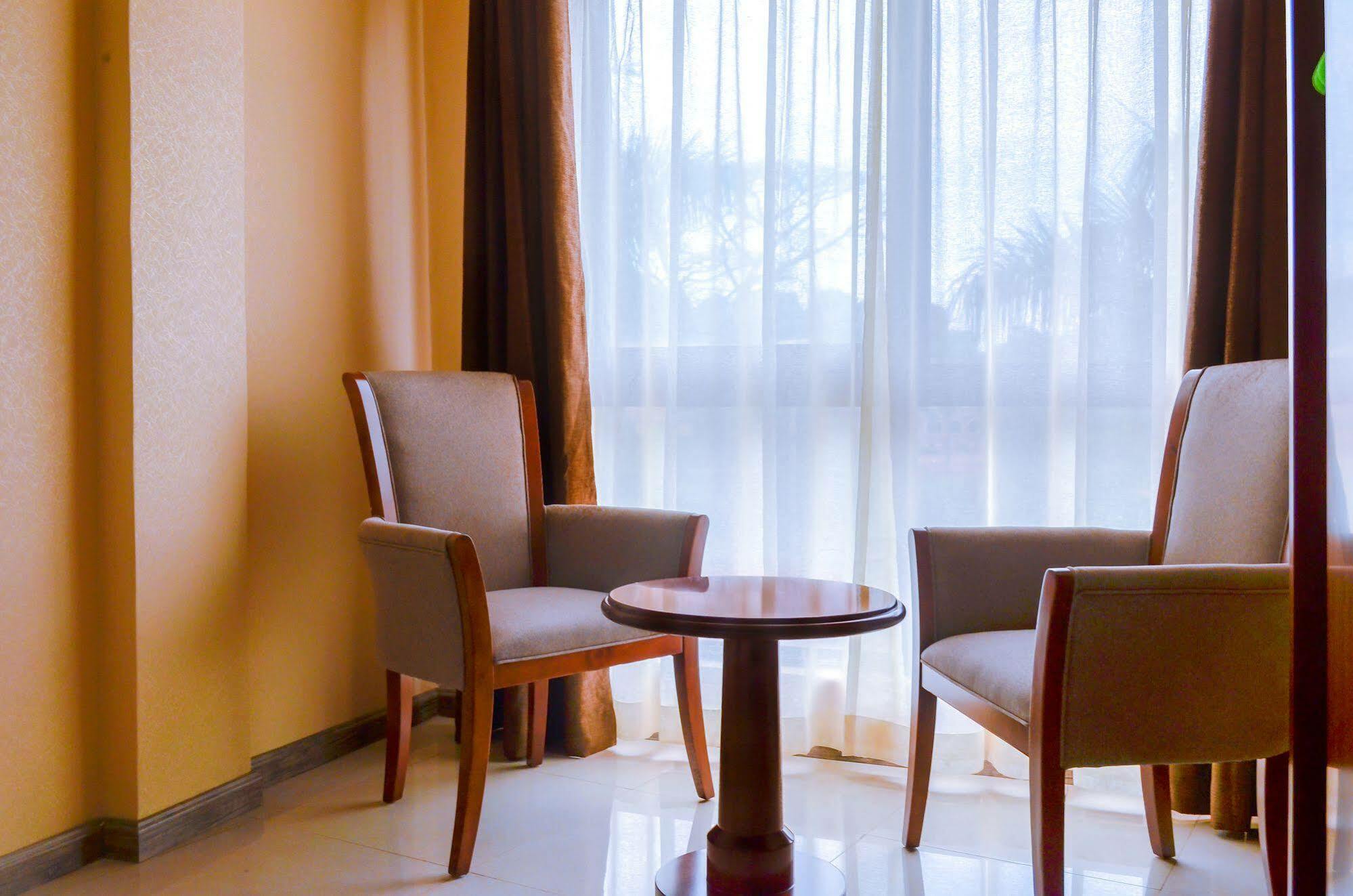 Hillside Plaza Hotel Kampala Eksteriør billede